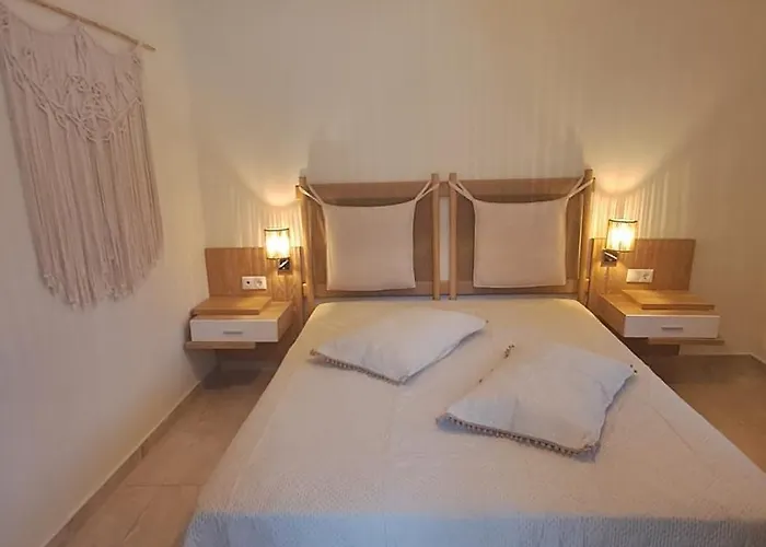 Artemis Plaza Aparthotel