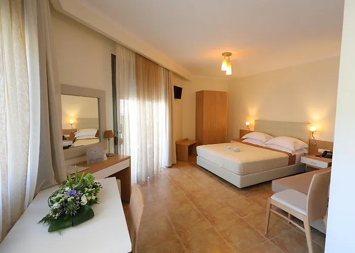 Aparthotel Artemis Plaza 4*