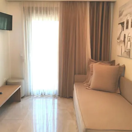 Aparthotel Artemis Plaza 3*