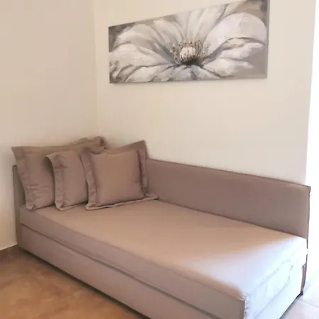Artemis Plaza 3*