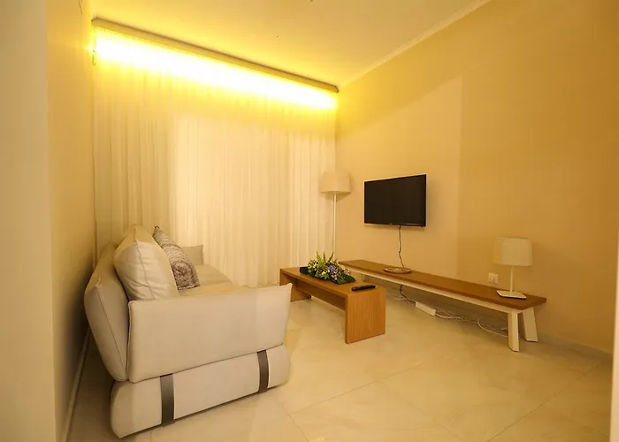 Апарт-отель Artemis Plaza 4*