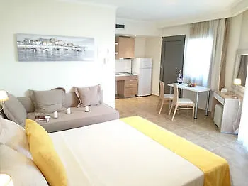 Artemis Plaza 4*