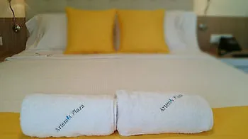 Artemis Plaza アギア・パラスカヴィ