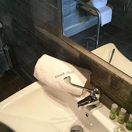 Aparthotel Artemis Plaza 3*