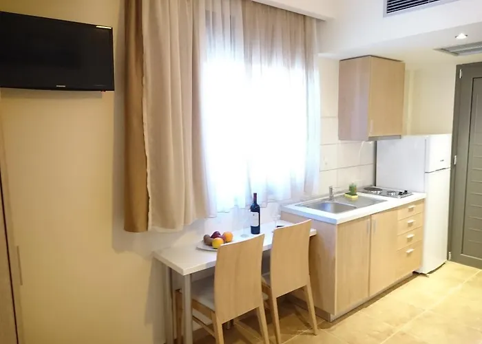 Artemis Plaza Apartmanhotel 4*