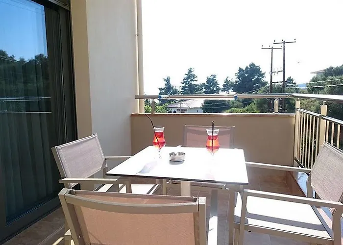 Apartmanhotel Artemis Plaza 4*